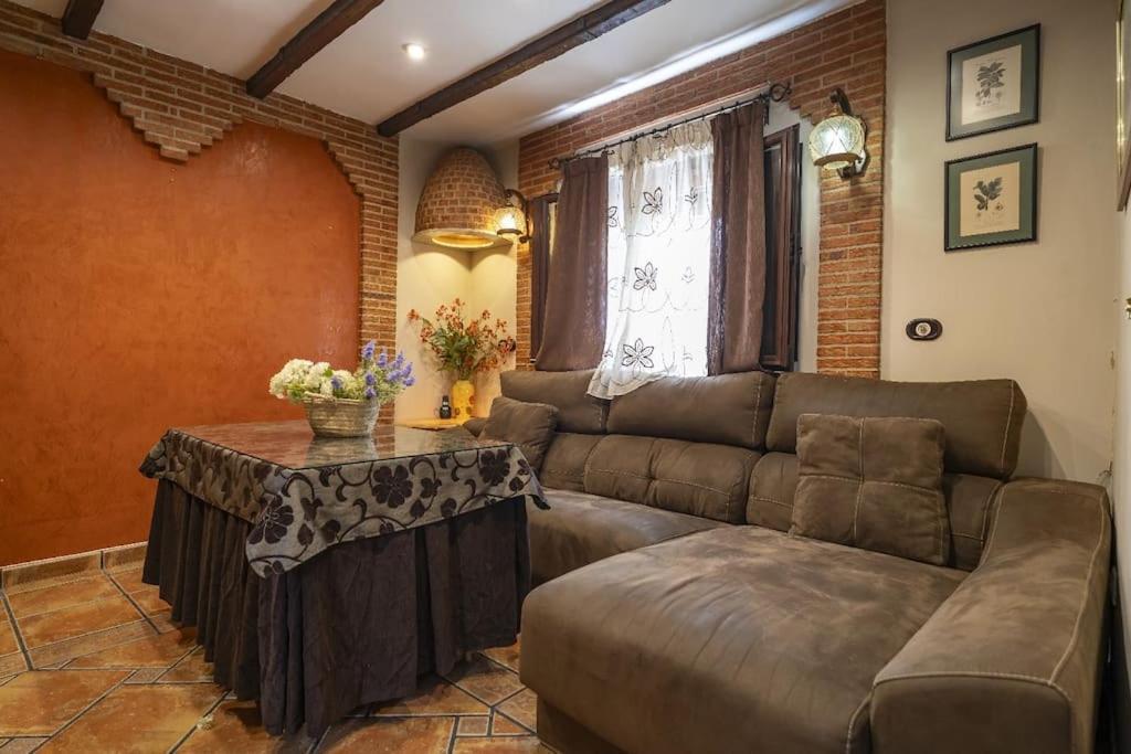 Casa Con Patio Y Terraza En Barrio Historico De La Villa, Junto Al Adarve Priego De Cordoba Bagian luar foto