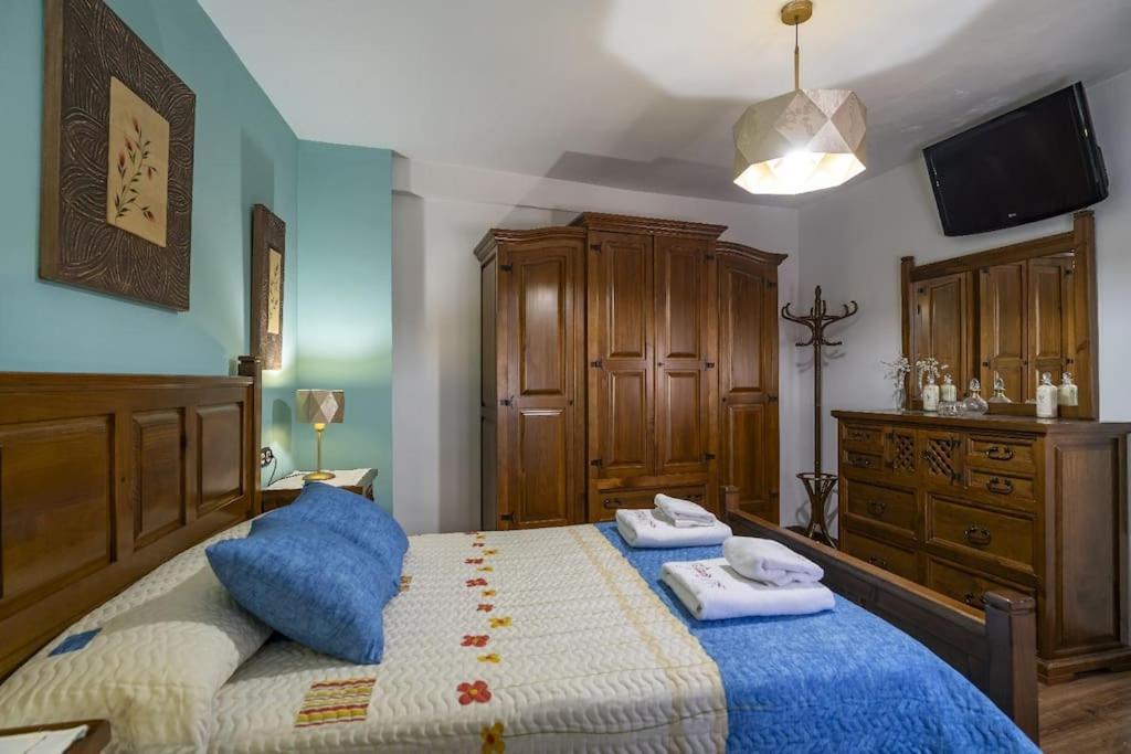 Casa Con Patio Y Terraza En Barrio Historico De La Villa, Junto Al Adarve Priego De Cordoba Bagian luar foto