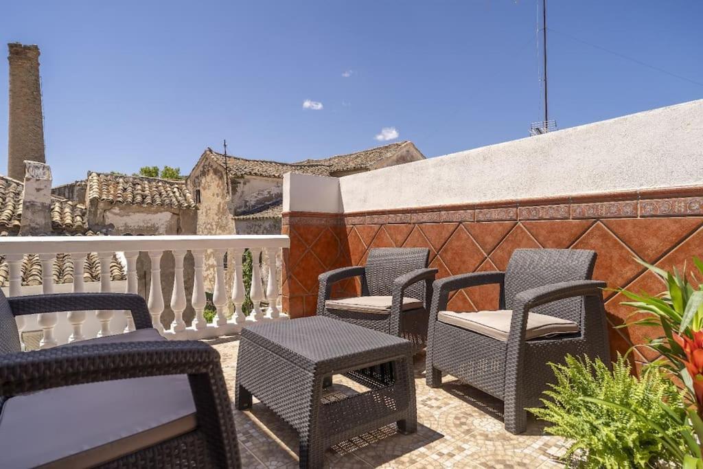 Casa Con Patio Y Terraza En Barrio Historico De La Villa, Junto Al Adarve Priego De Cordoba Bagian luar foto
